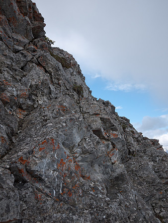 Terrain around the descent line.