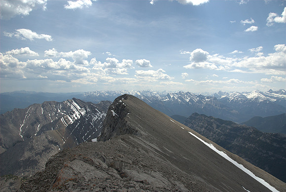 Views from the north (true) summit back to the south one.