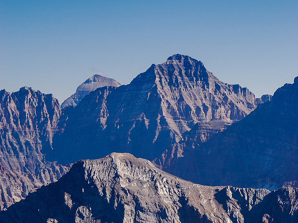 Hungabee over Park Mountain.