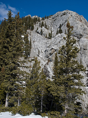 Interesting terrain off the ridge.