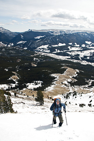 Wietse comes up the steepening slope behind me. This is just before topping out on the ridge.