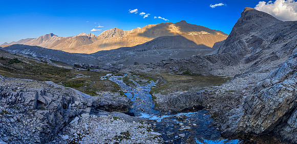 Ascending SW out of the Roaring Creek Valley to upper tarns under Little Cataract Peak.