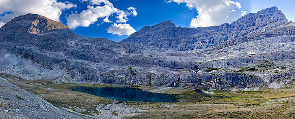 Ascending SW out of the Roaring Creek Valley to upper tarns under Little Cataract Peak.