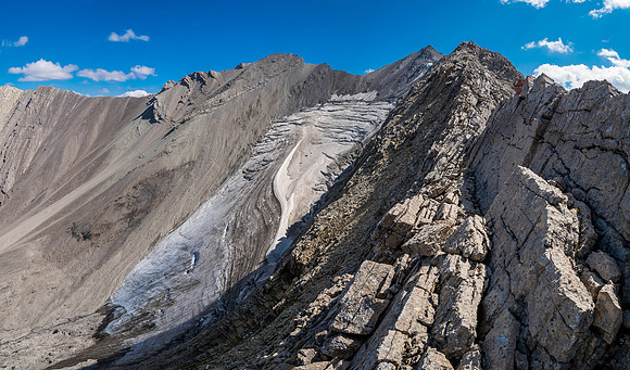 Ascending the NW ridge of Mount Goodair.