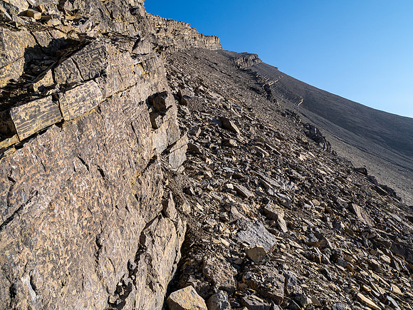 Ascending SE rubble slopes of Smoky Mountain.