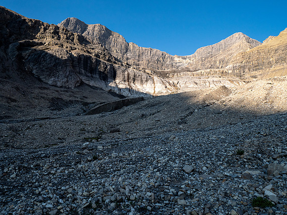 Hiking into the upper west branch of McConnell Creek.