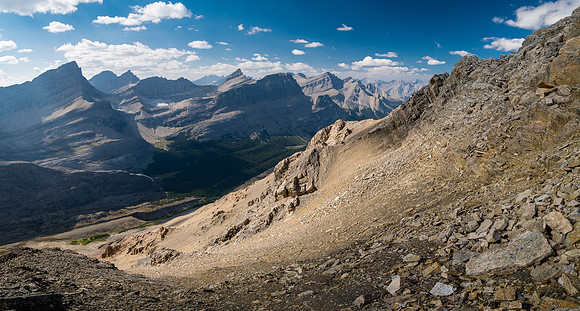 Descending the NW ridge of Mount Goodair to Roaring Creek.