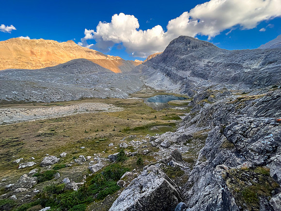 Ascending SW out of the Roaring Creek Valley to upper tarns under Little Cataract Peak.