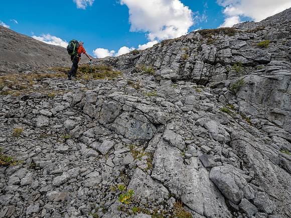 Ascending SW out of the Roaring Creek Valley to upper tarns under Little Cataract Peak.