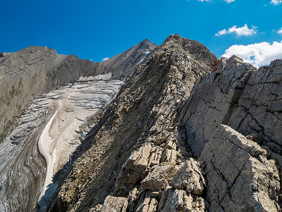 Ascending the NW ridge of Mount Goodair.