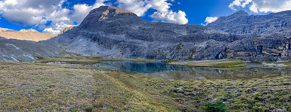 Ascending SW out of the Roaring Creek Valley to upper tarns under Little Cataract Peak.