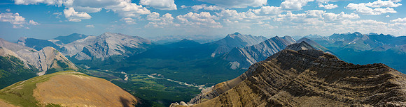 Elkhorn Pass at center between Gable (L) and Melanin (R).