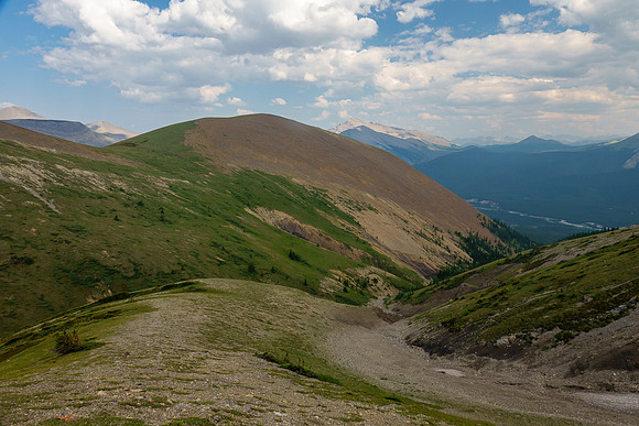 Descending back into the SE access drainage.