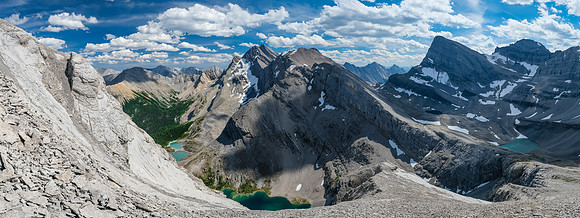 Beautiful views of the many Block Lakes (L) from the south ridge. A nice tarn at right.