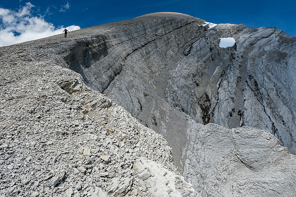 Phil ascends the south face / ridge of Block Mountain.