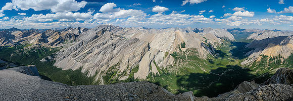 Views to Bonnet Peak over the Cascade River and Badger Pass.
