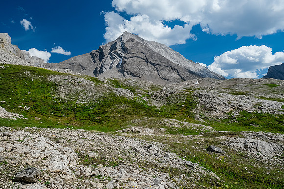 Peaks along the valley are fierce.
