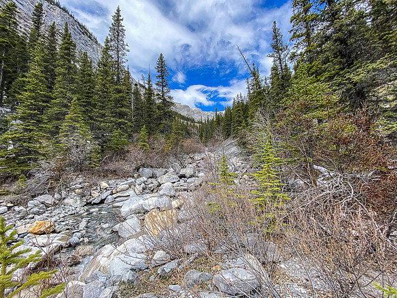 Starting up the south drainage of Lost Guide Peak.