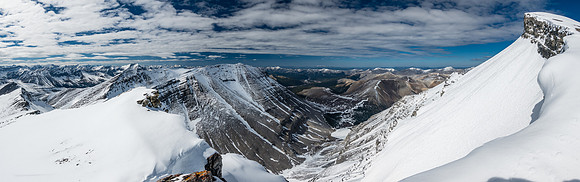 Views to "North Guide Peak" and down the NE bowl towards Lost Lake.