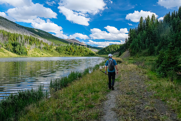 Hiking back along Wigmore Lake.