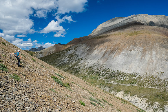 Phil traverses the intervening ridge from the col.