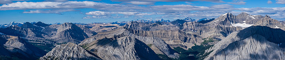 Block Mountain at left with the east face of Bonnet Peak at right.