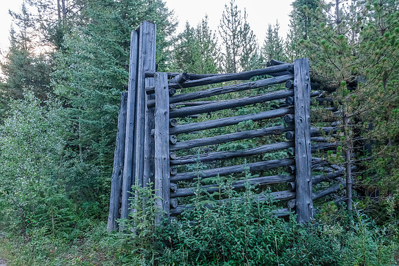 A strange contraption along the trail. Likely a trip of some sort - not used for many years.