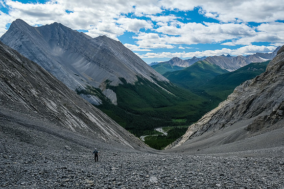 Descending the huge gully.