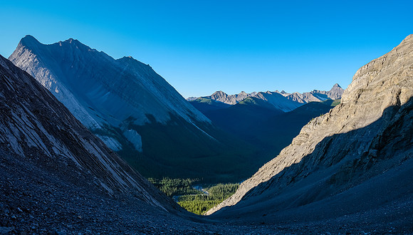 Views back down the gully across the Cascade River valley below.