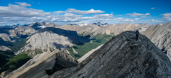 Returning to the west face along the summit ridge.