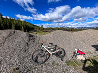 Ready to leave the Cutoff Creek staging area. The trail you see in the bg is South Cutoff Creek Tr.