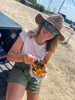 Yummy pulled pork at a roadside food truck in Air Ronge