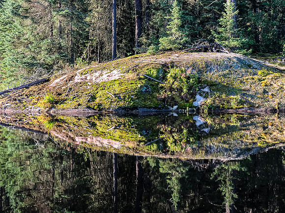 Hjalmar Lakes.