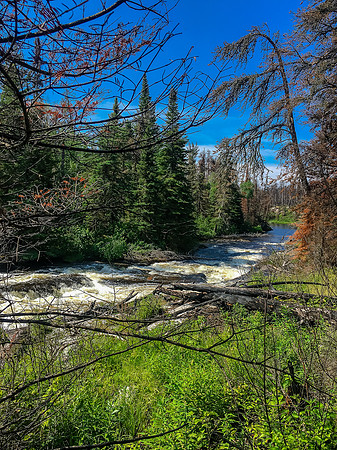 Looking down the set of rapids that the 300m portage between Lower Glenn and Hansen avoids.
