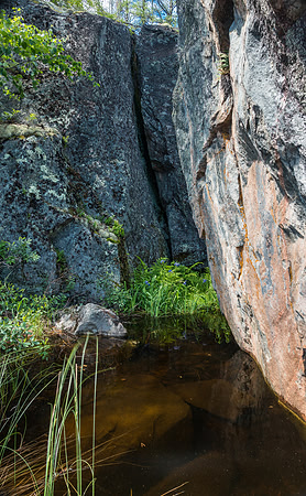 We spent quite some time looking for the pictograph on Paull.