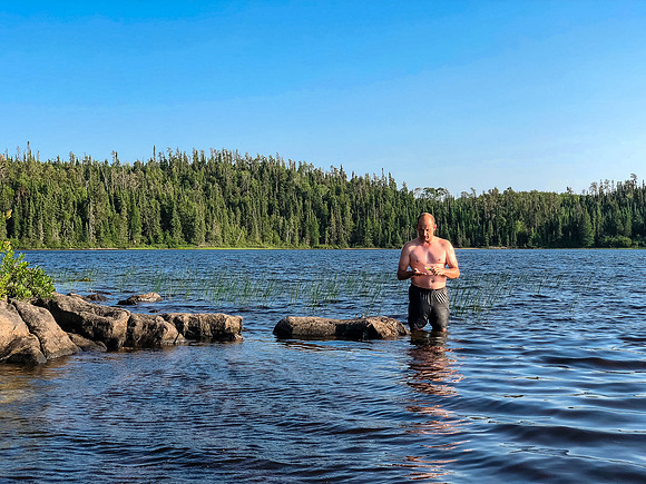 Hentie takes a bath on Onnie Lake.