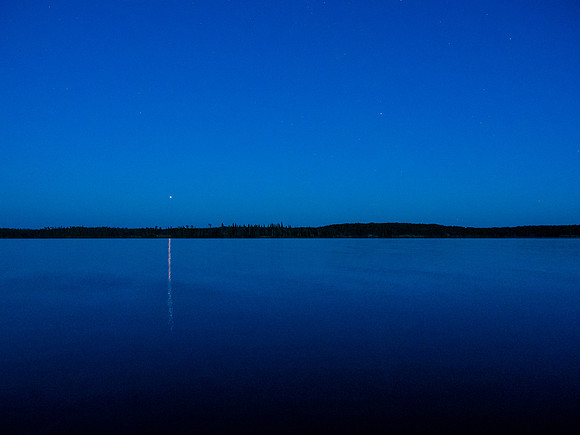 An amazing night starts out with Mars shimmering off the surface of Glenn Lake before the stars start to show.