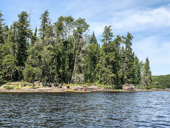 Leaving the east campsite on Glenn Lake after stopping for a break.