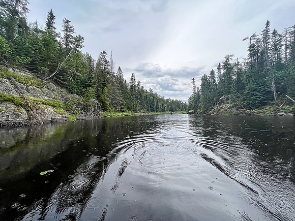 Paddling Leano Lake in the rain.