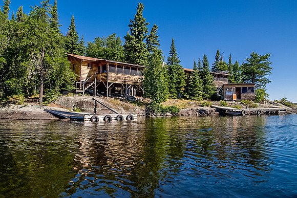 There are some cabins on Chase / Midway Lakes.