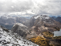 Looking over Sugarloaf Mountain and the larch forest near Mummy Lake towards The Monarch (L).