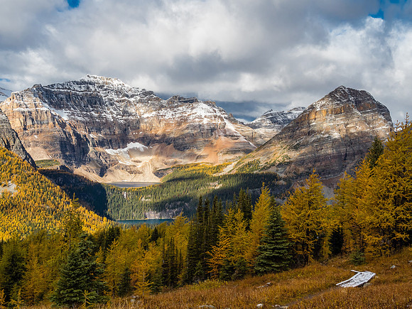 Pharaoh Peak rises at right.