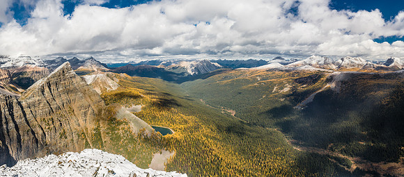The long Pharaoh Creek and Redearth Creek valley is another approach for the Egypt Lakes area.