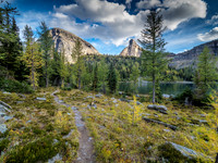 A last look back at Sugarloaf (L) from Scarab Lake.
