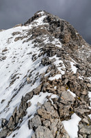 Ascending the easy south ridge to the summit.