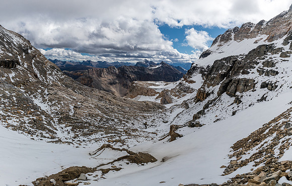 The upper bowl doesn't have much glacier left in it.