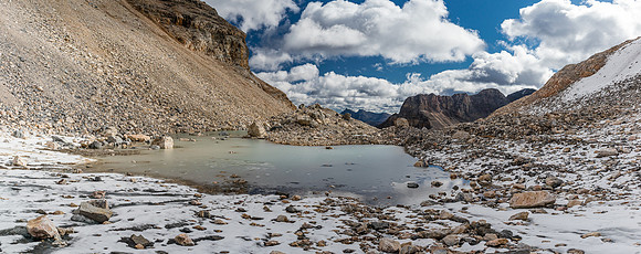 Views back to the east from the frozen glacial tarn.