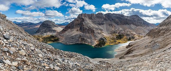 Views back over Mummy Lake.