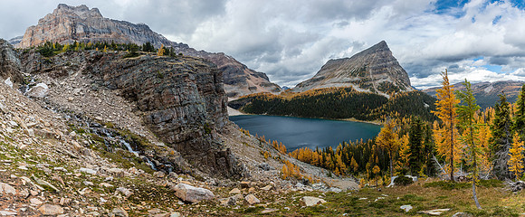 Views over the outlet stream and Scarab Peak to Scarab Lake and Pharaoh Peaks.