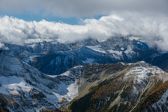 Verendrye in the clouds.